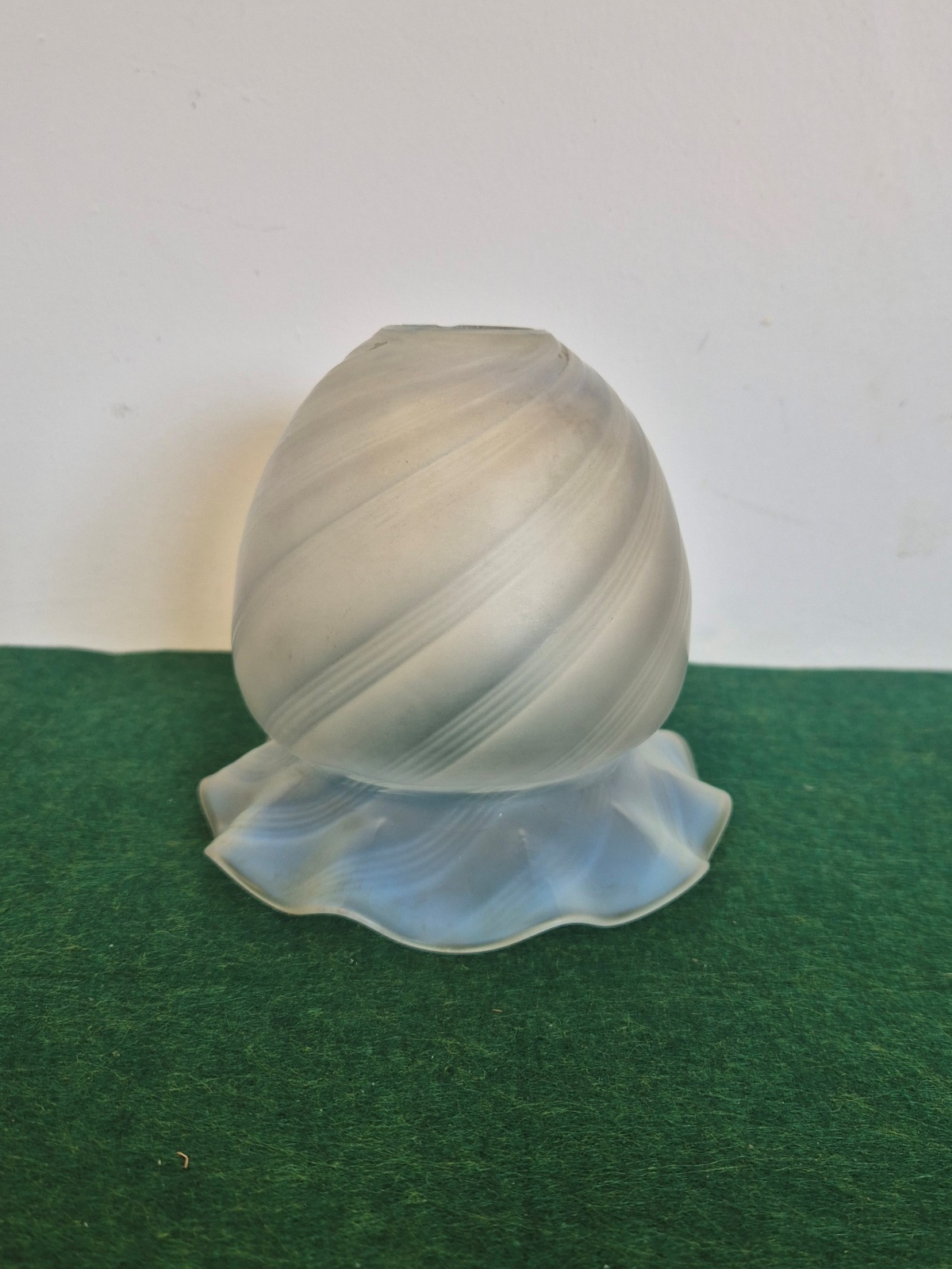 Unsigned | Bulbous Opalescent Lampshade | English c.1900