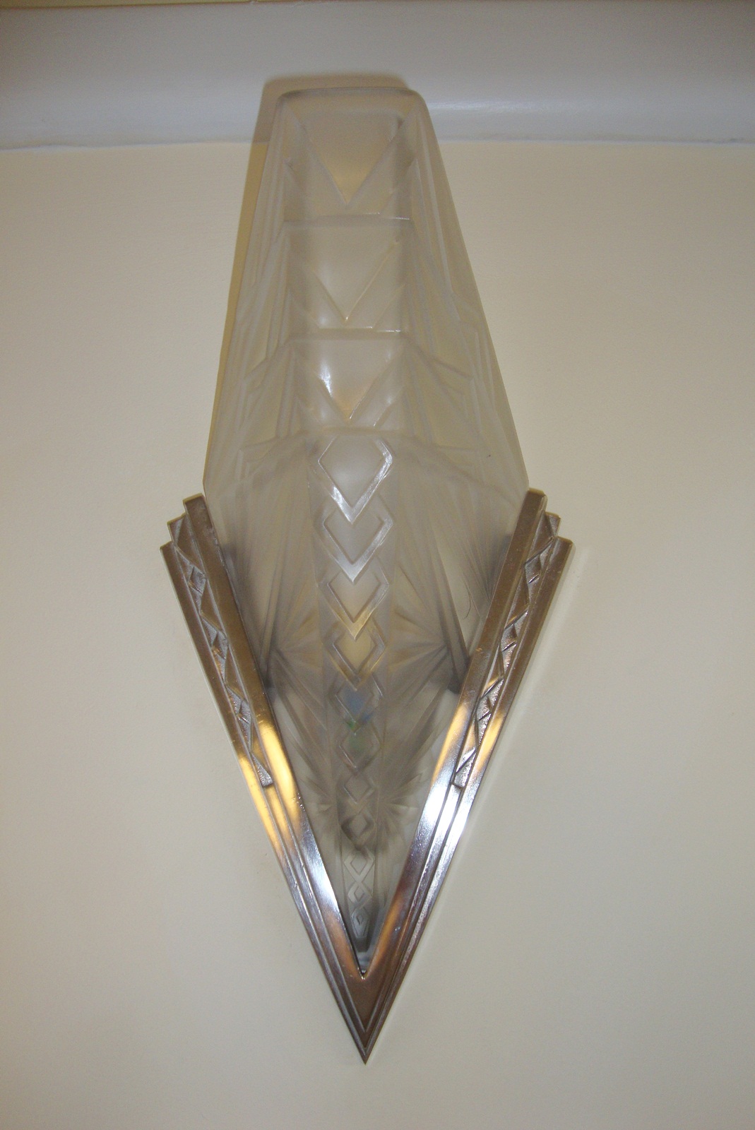 Etablissement Jean Gauthier (E.J.G) | 2 Art Deco Wall Lights | France c.1930 | SOLD - Image 2