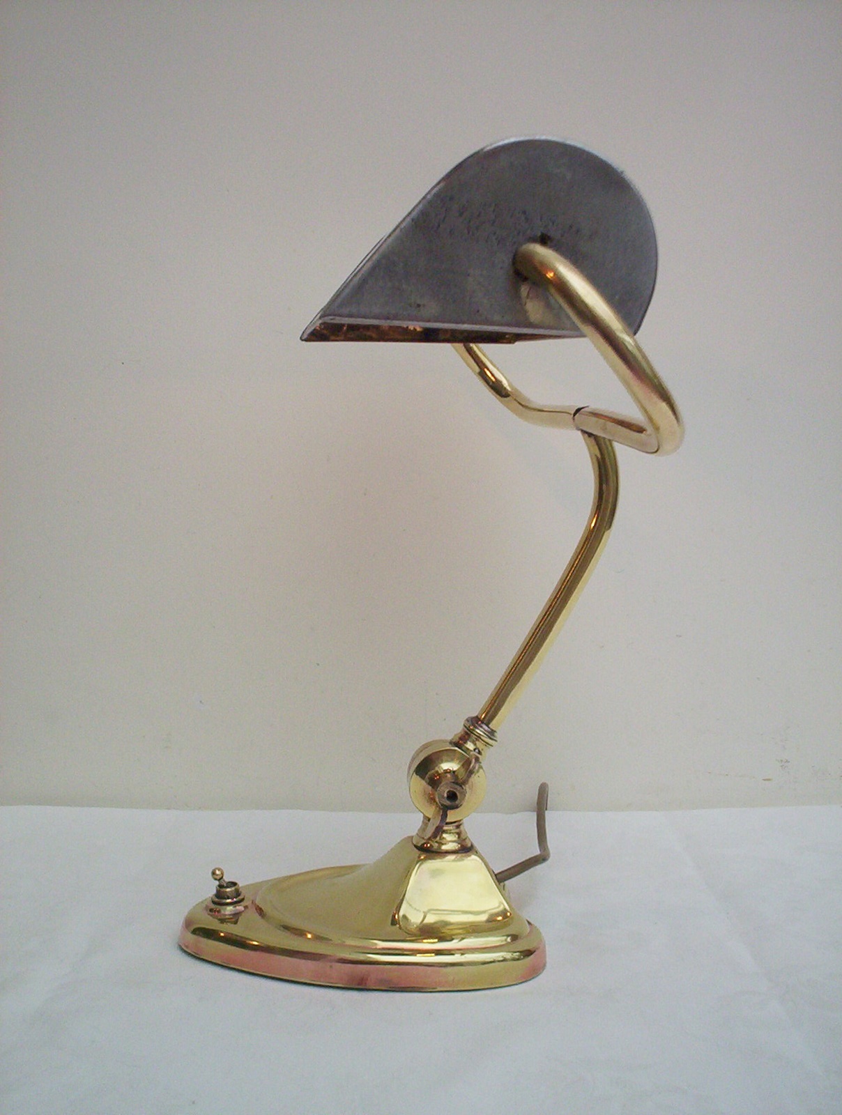 Unsigned | Brass "Banker's" Desk Lamp | England c.1930 - Image 2